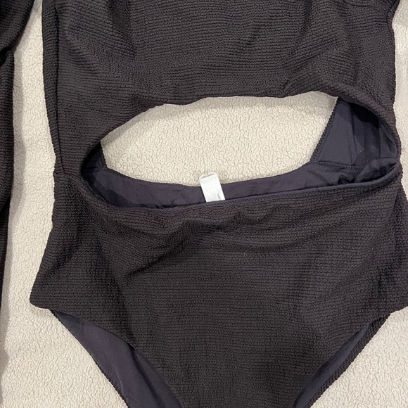 Kipper and zink swimsuit - Picture 7 of 7